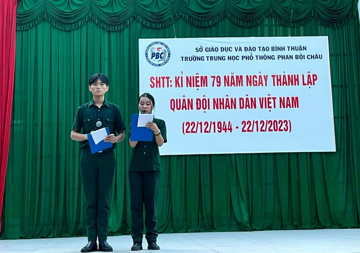 Sinh hoạt chào cờ "Kỉ niệm 79 năm ngày thành lập quân đội nhân dân Việt Nam 22/12/2023"